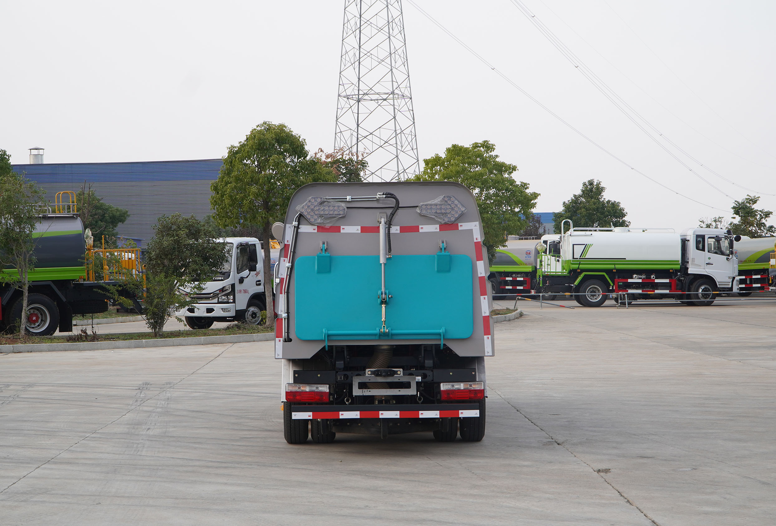 東風途逸純電動2.5方掃路車圖片5