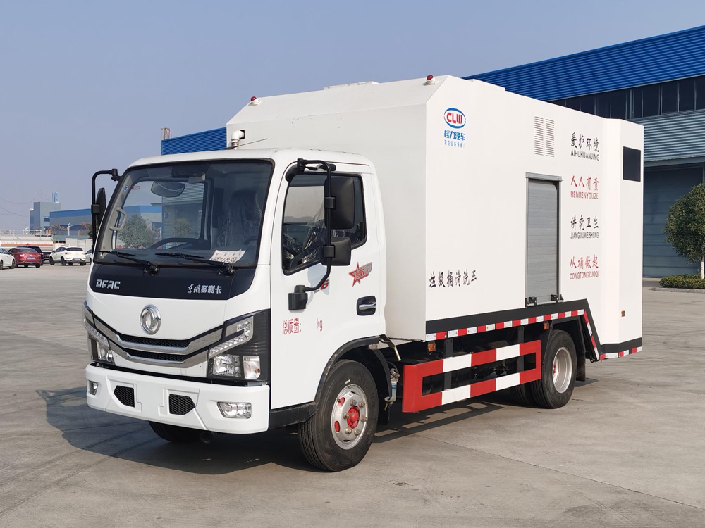 東風(fēng)多利卡5方垃圾桶清洗車(chē)圖片3