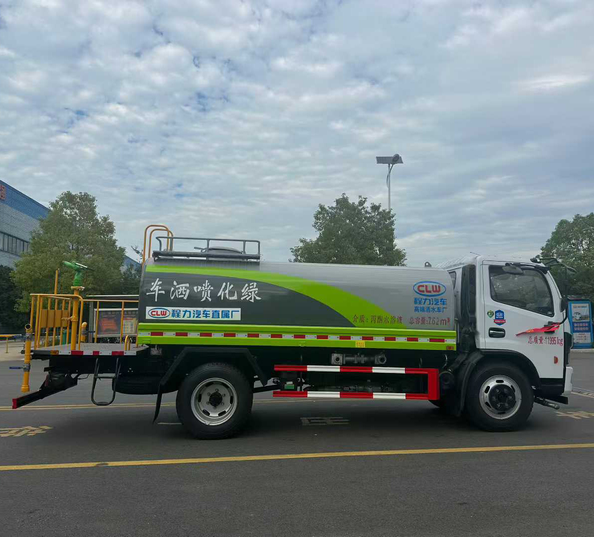 新款東風福瑞卡8方綠化噴灑車霧炮灑水車圖片3