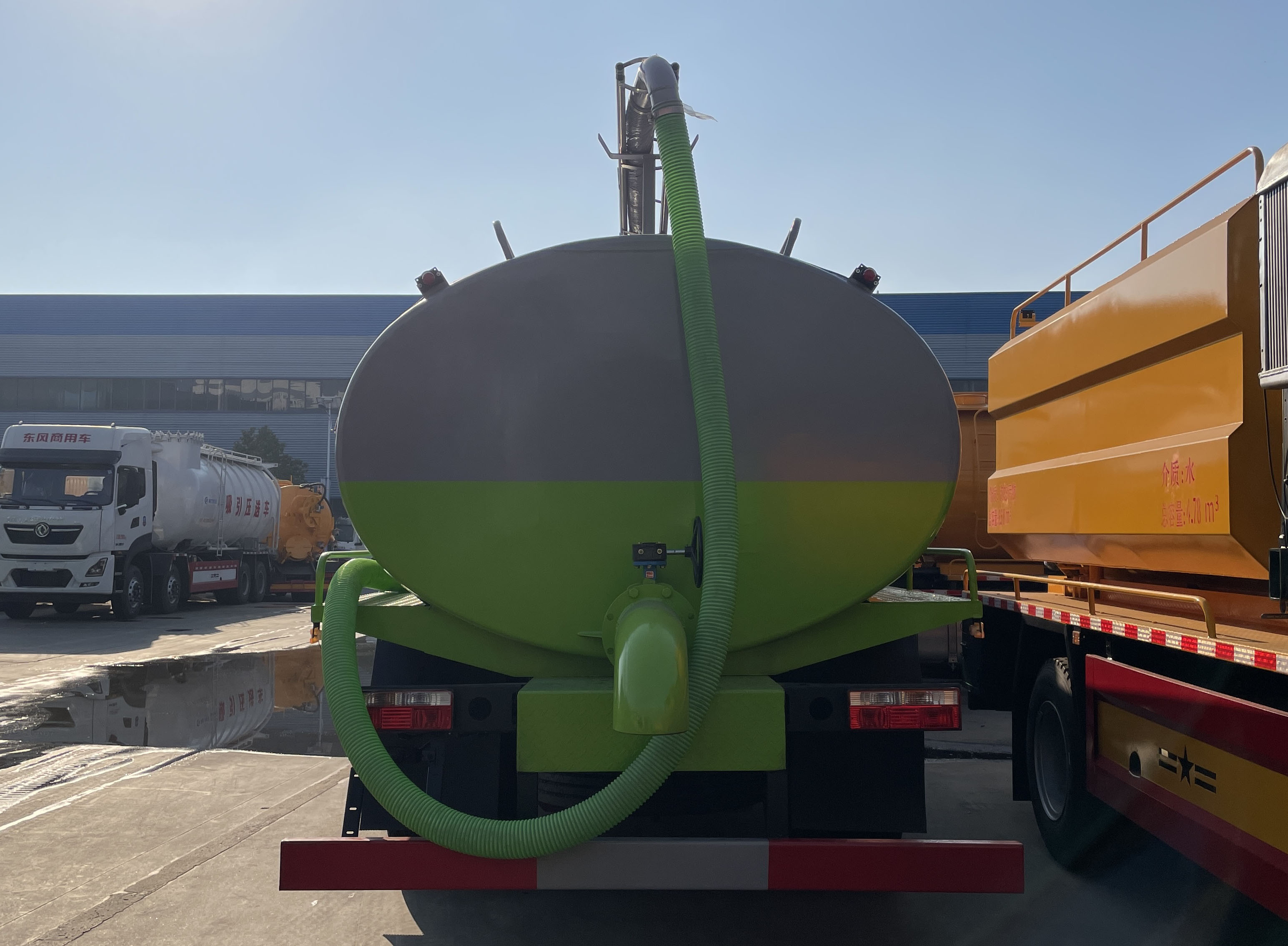 東風(fēng)多利卡12方吸糞車(chē)圖片5